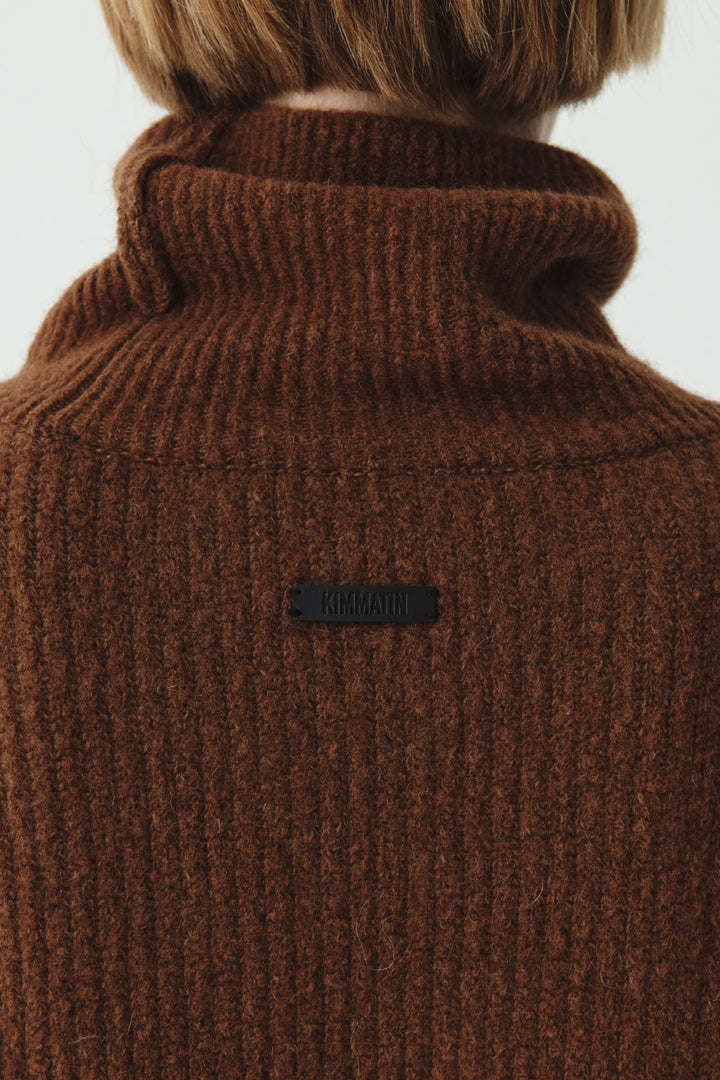 KIMMATIN Wool Blended High Neck Crop Pullover — Brown