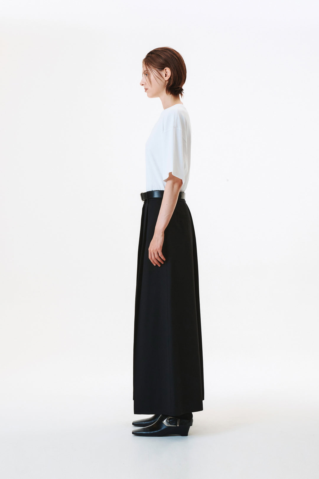 KIMMATIN Unbalance Pleats Pants — Black