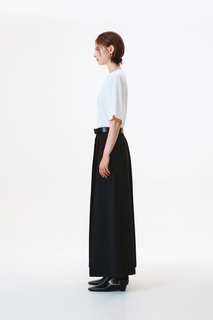KIMMATIN Unbalance Pleats Pants — Black
