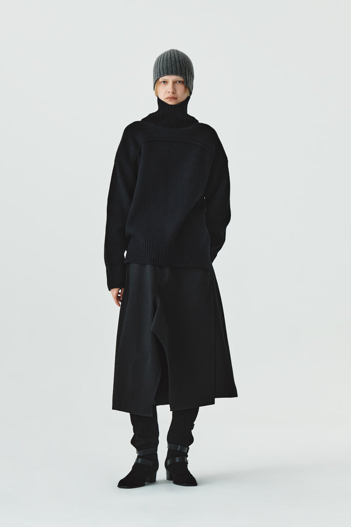 KIMMATIN Unbalance Cotton Flare Skirt — Black