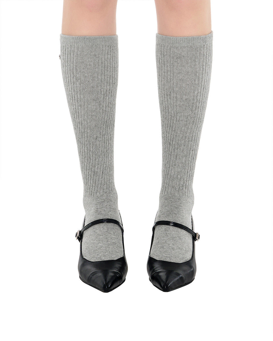 Stand Oil Heart Button Knee Socks — Gray