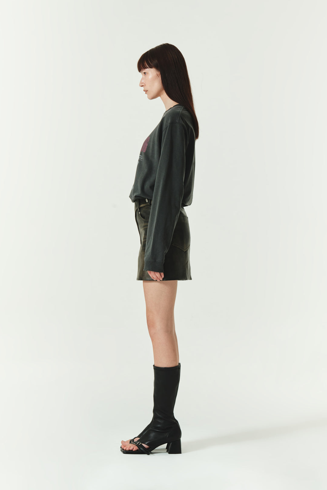 KIMMATIN Washed Printing Long Sleeve Top — Charcoal