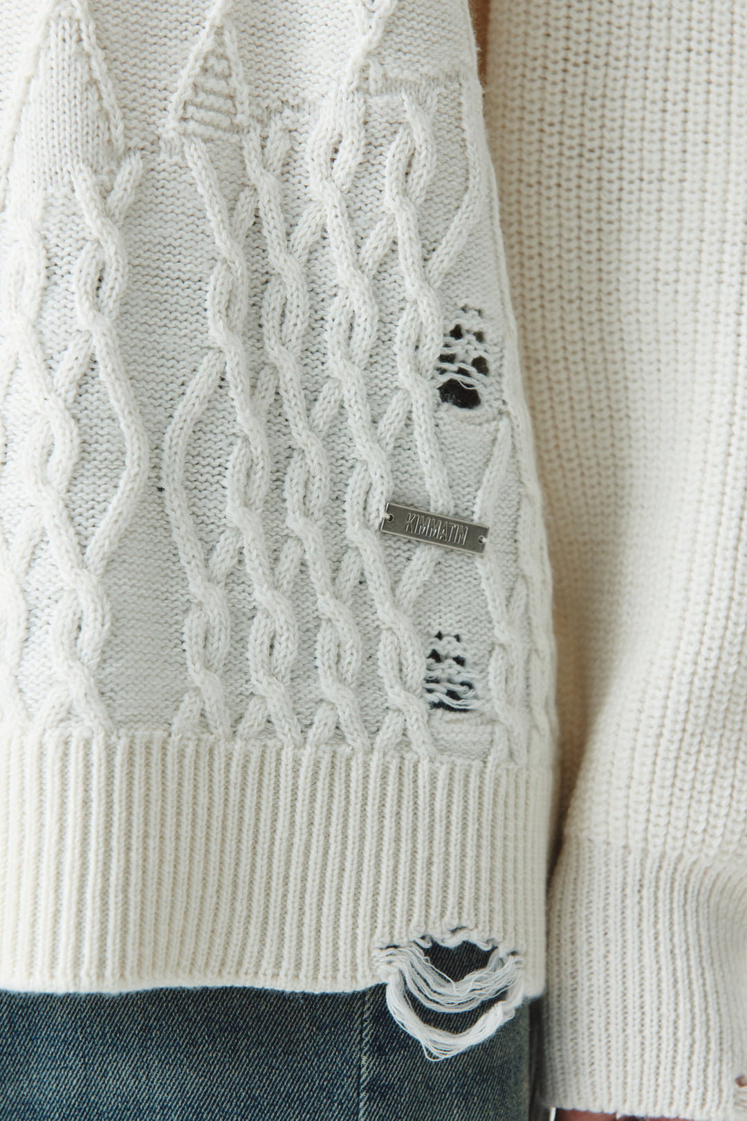 KIMMATIN Cable Mix Damage Knit Pullover — Ivory