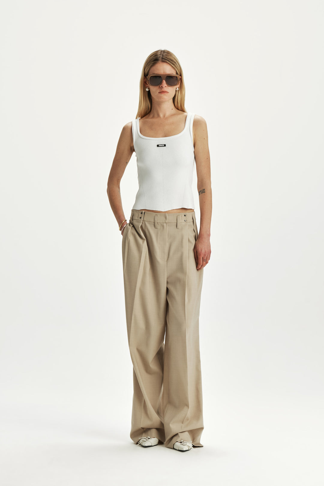 KIMMATIN Waist Hook Point Balloon Trouser — Beige
