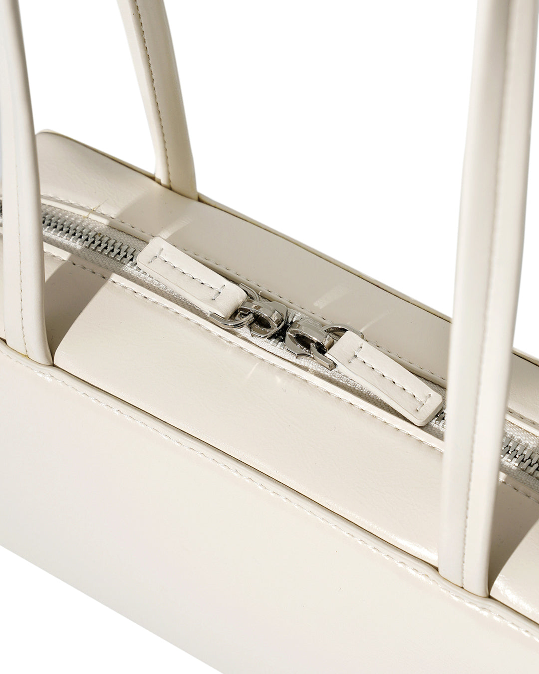 Stand Oil Post Bag — Square Box Shoulder — Cream