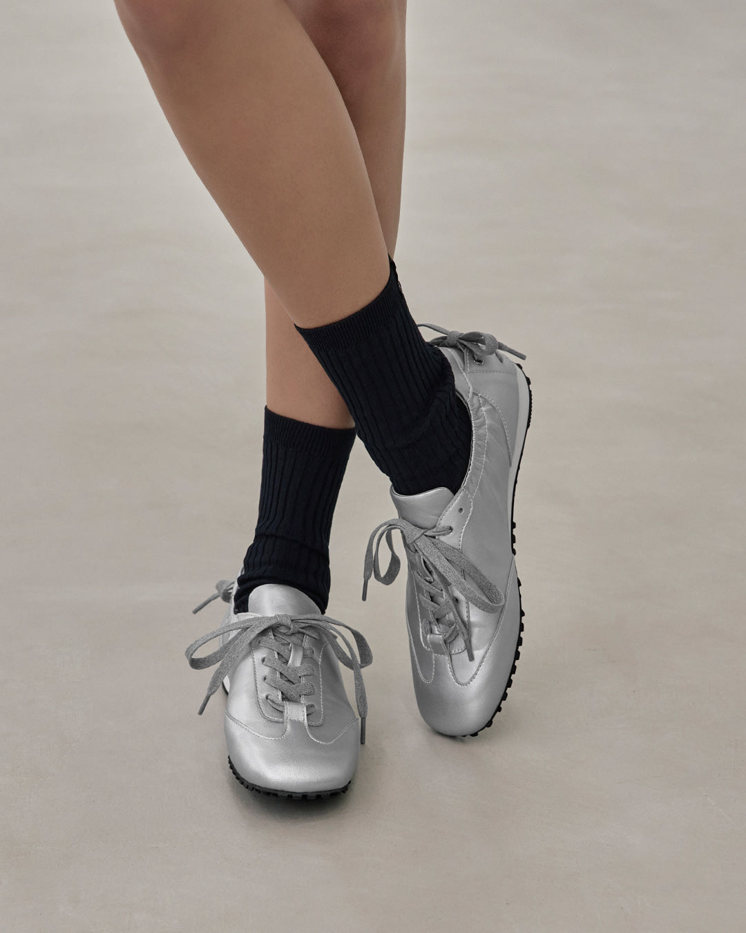 Stand Oil Double Tied Sneakers — Silver
