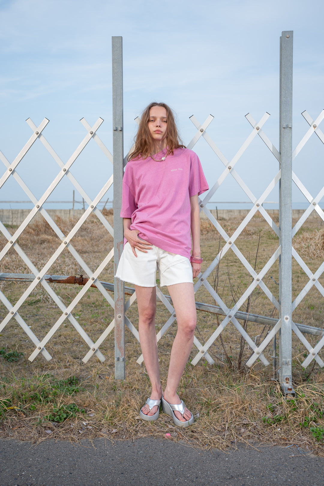 Matin Kim Cut Line Point Denim Shorts — White
