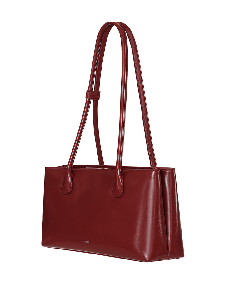 Stand Oil Square Low Bag — Red wine