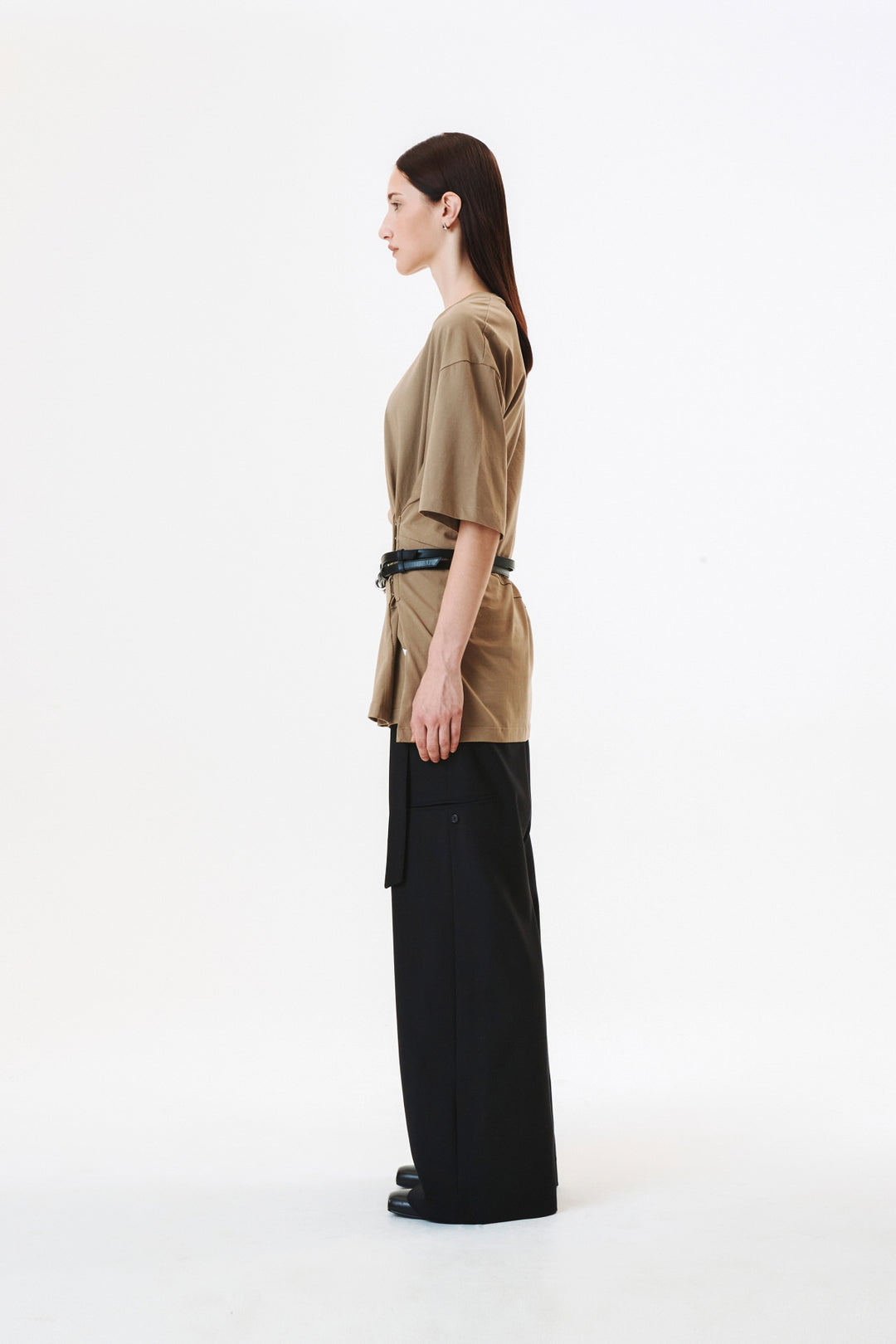 KIMMATIN Hook and Eye Point Two Way Top — Beige