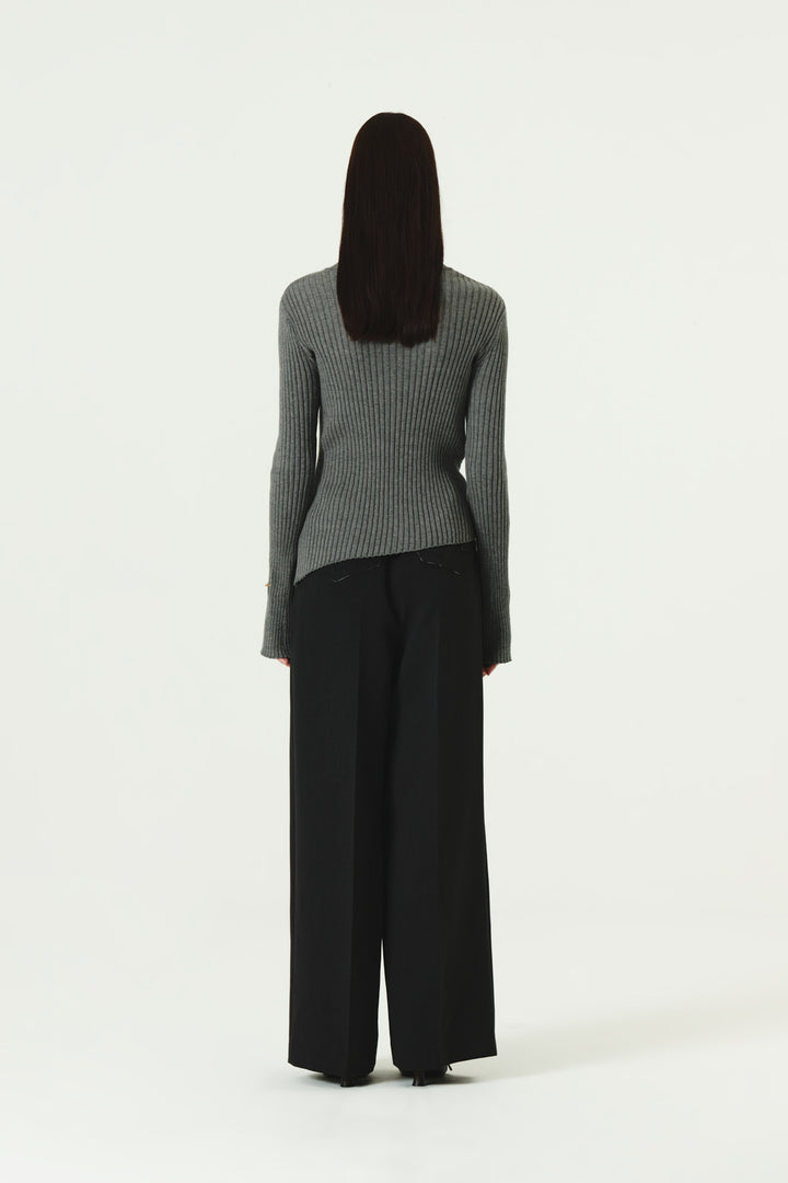 KIMMATIN Unbalance Turtle Neck Knit — Gray