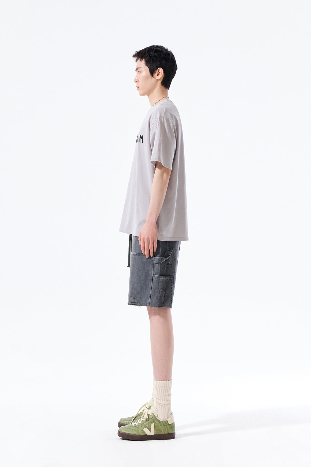 Matin Kim Herringbone Raw Cut Denim Shorts — Gray