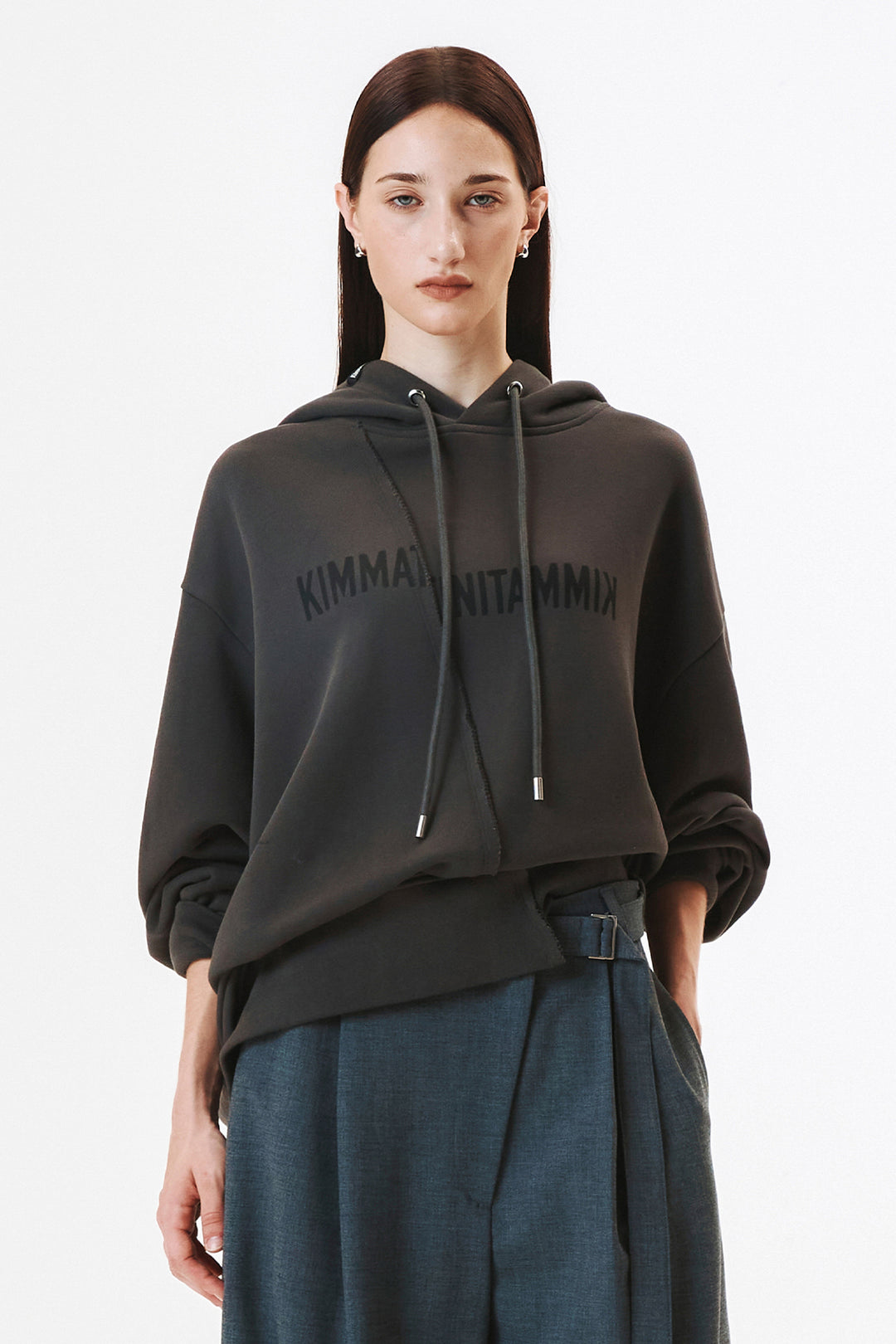 KIMMATIN Blurred Logo Raw Cut Oversize Hoody — Charcoal