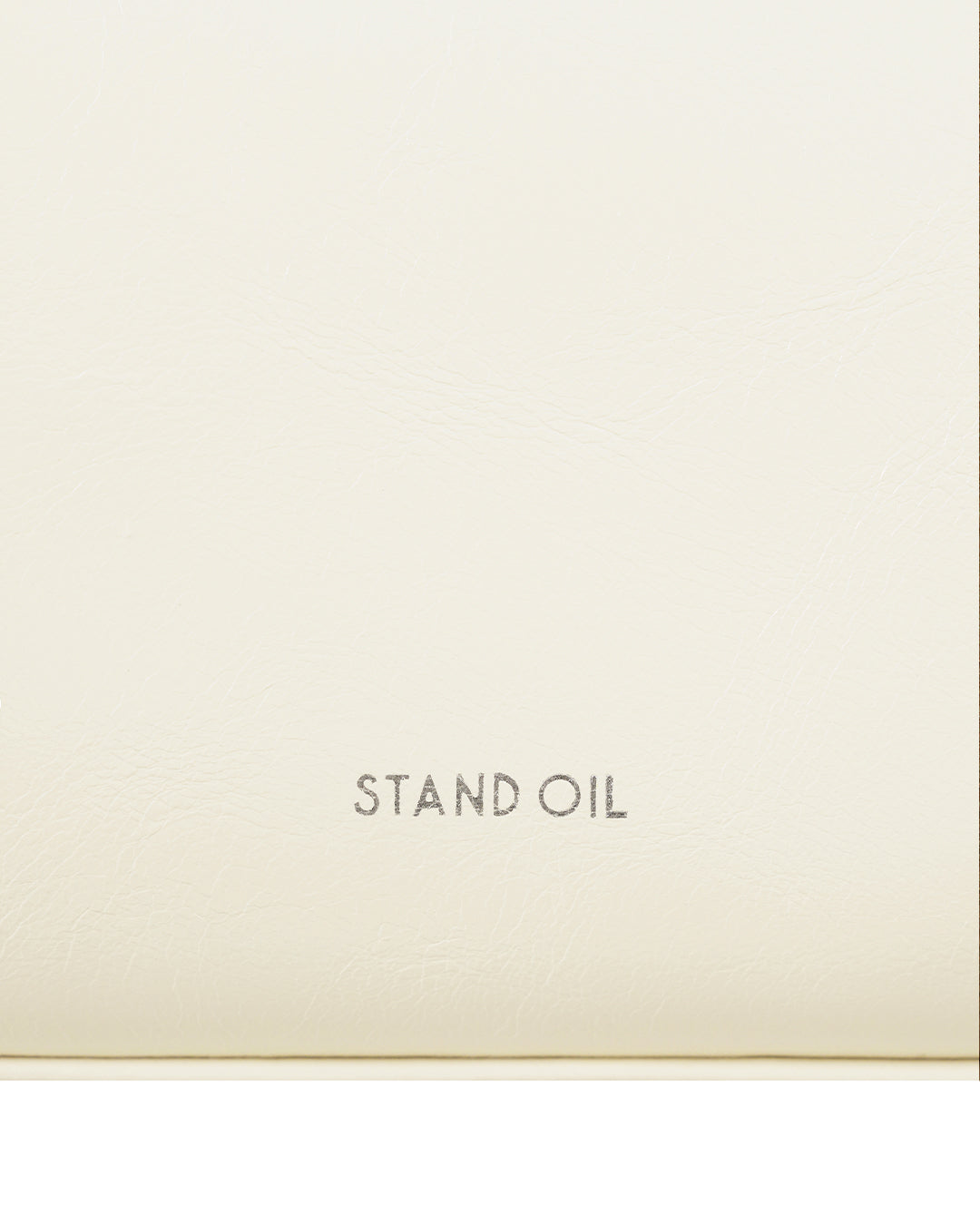 Stand Oil Chunky Bag — Glossy Wrinkled Leather — Cream