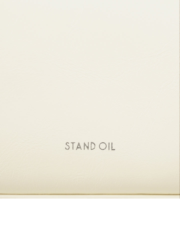 Stand Oil Chunky Bag — Glossy Wrinkled Leather — Cream