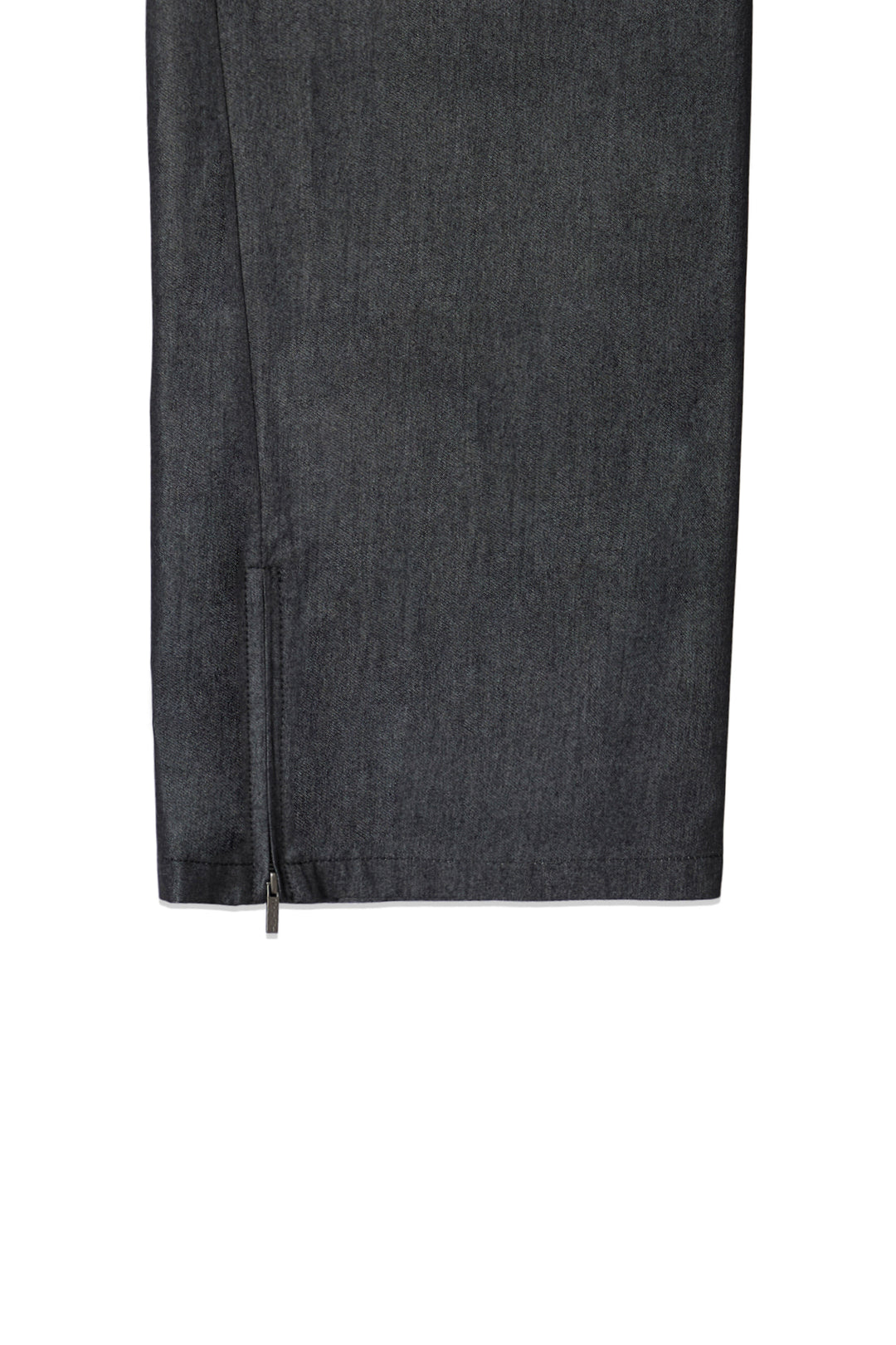 Matin Kim Back Tuck Detail Denim Pants — Black