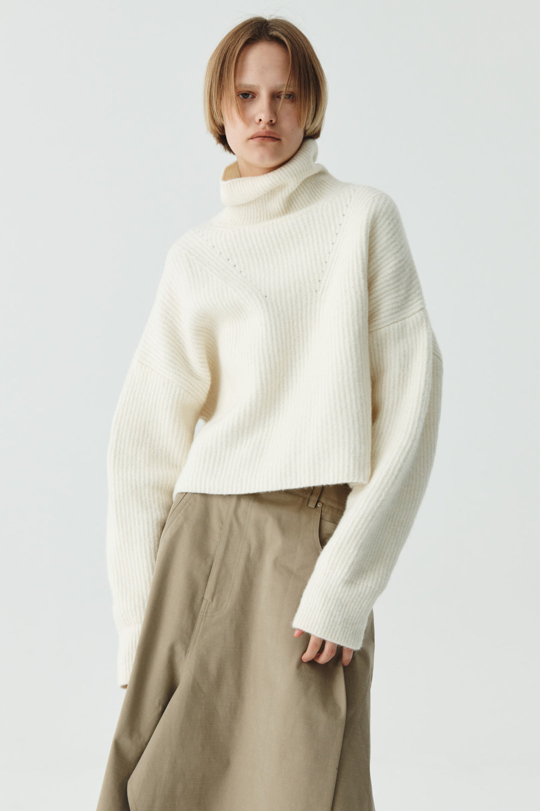 KIMMATIN Wool Blended High Neck Crop Pullover — Ivory