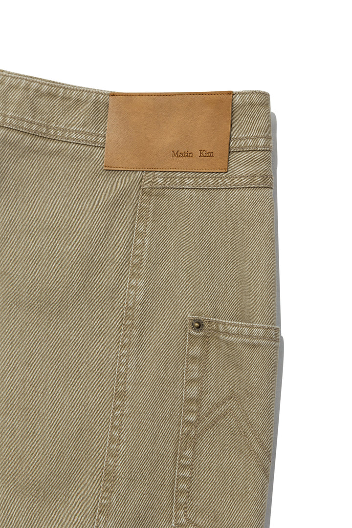 Matin Kim Side Pocket Point Midi Skirt — Khaki