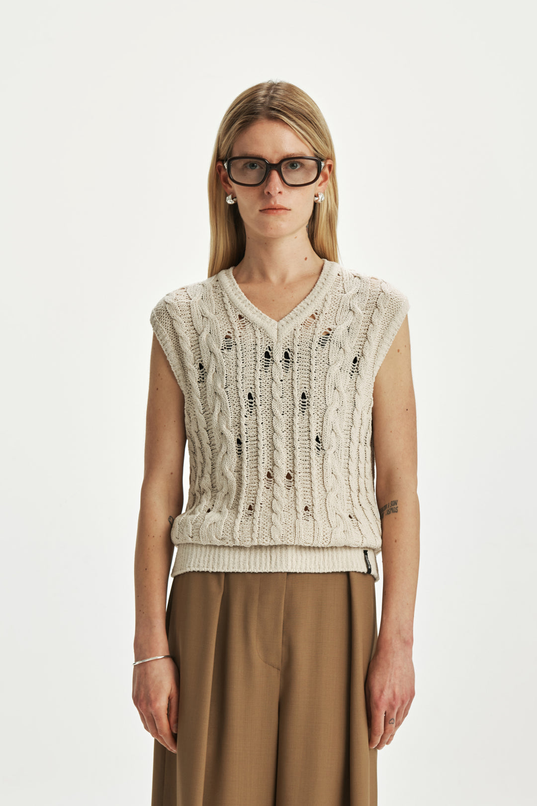 KIMMATIN Cable Crochet Knit Vest — Ivory
