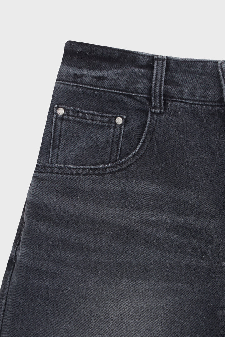 KIMMATIN Contrast Bermuda Denim in Dark — Gray