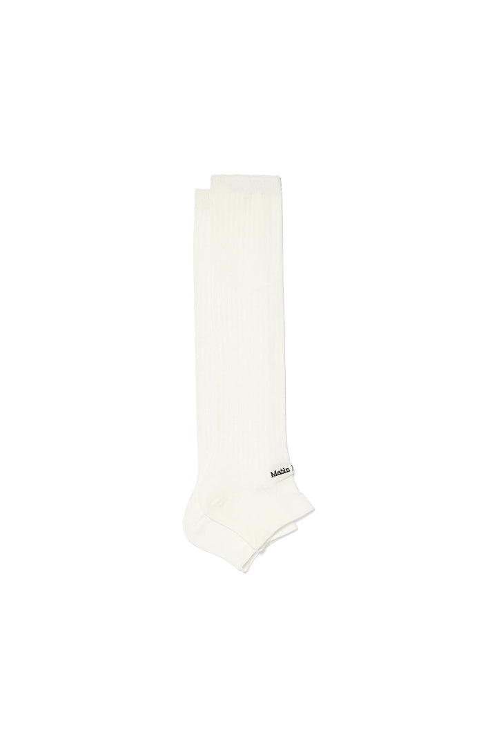 Matin Kim Soft Warmer Half Knee Socks — White