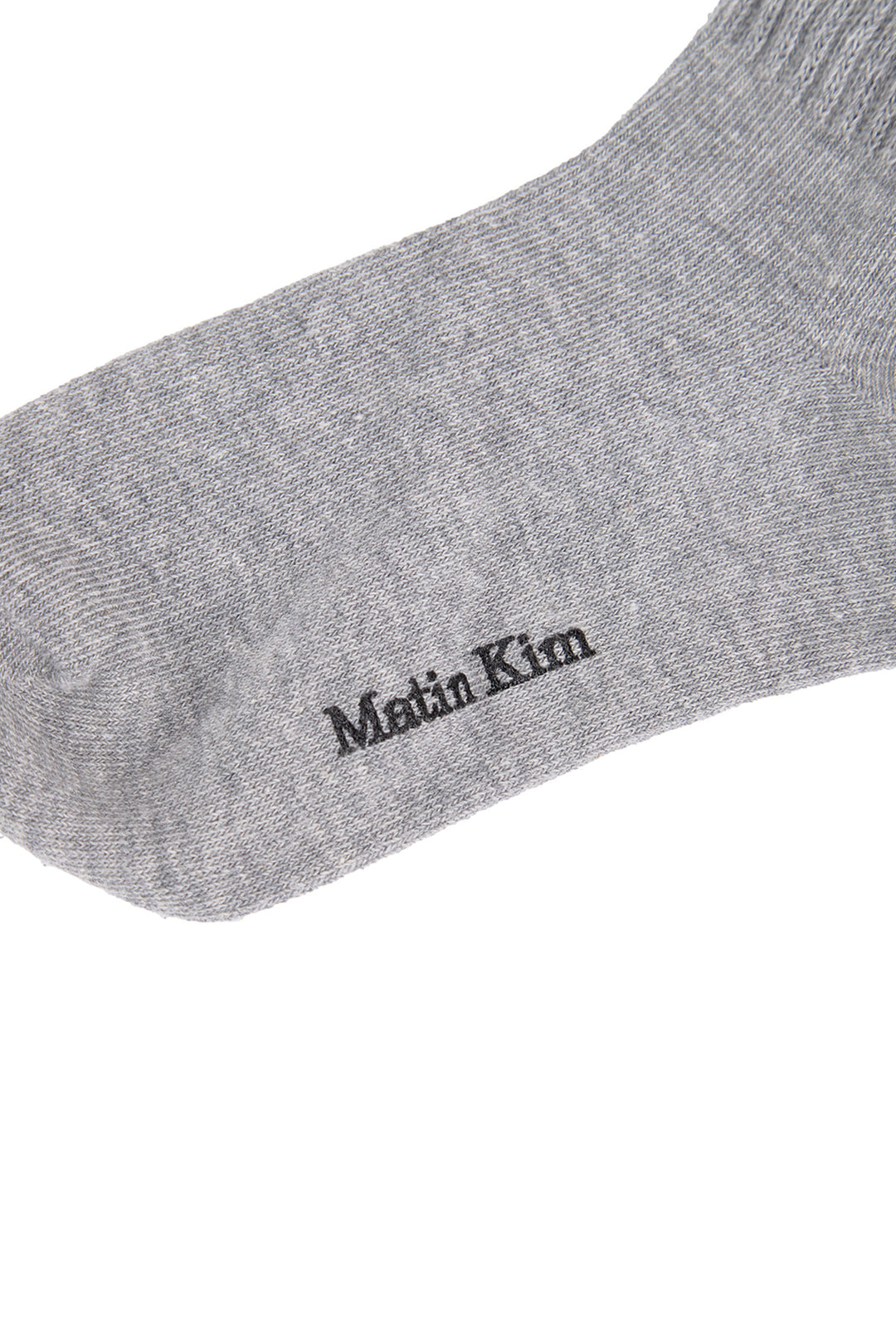 Matin Kim Small Logo Point Ribbed Socks — Gray