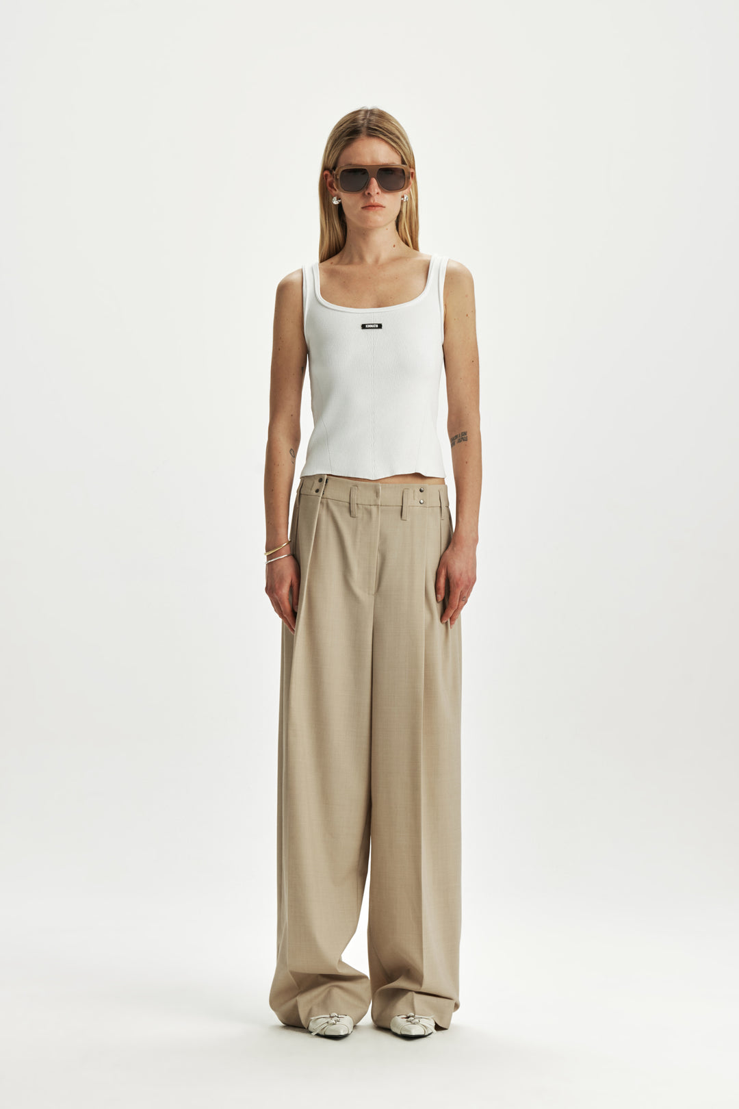 KIMMATIN Waist Hook Point Balloon Trouser — Beige