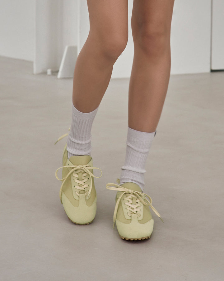 Stand Oil Double Tied Sneakers — Butter