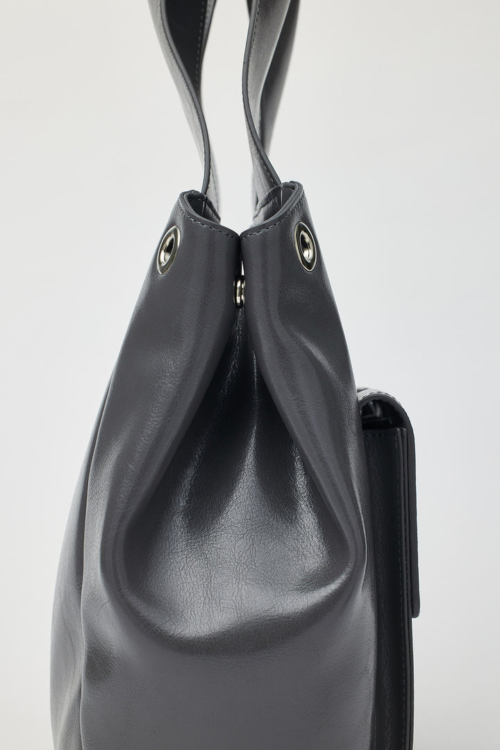 KIMMATIN Multi Pocket Leather Shopper — Gray