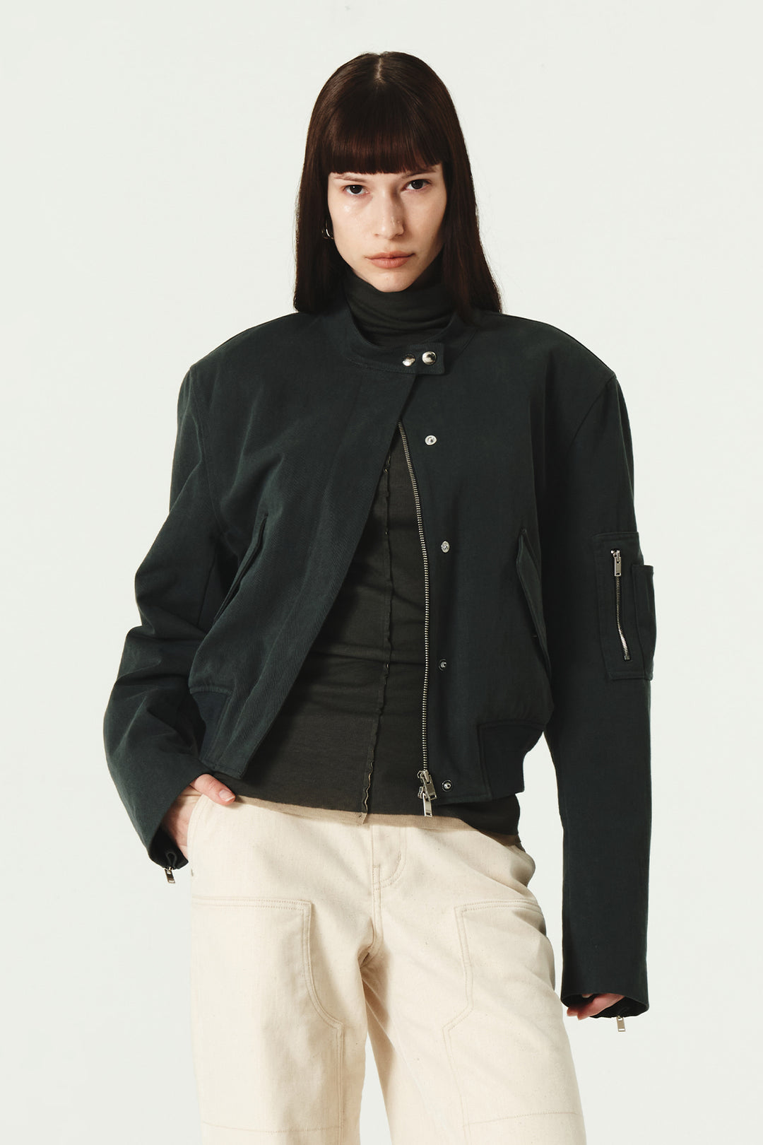 KIMMATIN Cut Line Point Turtle Neck Slim Top — Charcoal