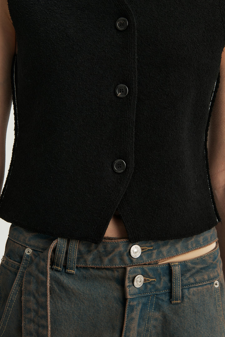 KIMMATIN Button Point Knit Vest — Black