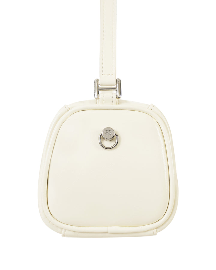 Stand Oil Chunky Bag — Glossy Wrinkled Leather — Cream