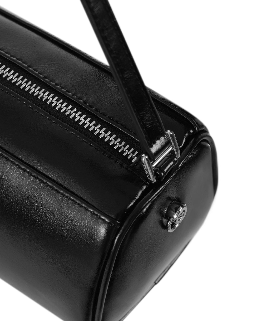 Stand Oil Chunky Bag — Glossy Wrinkled Leather — Black