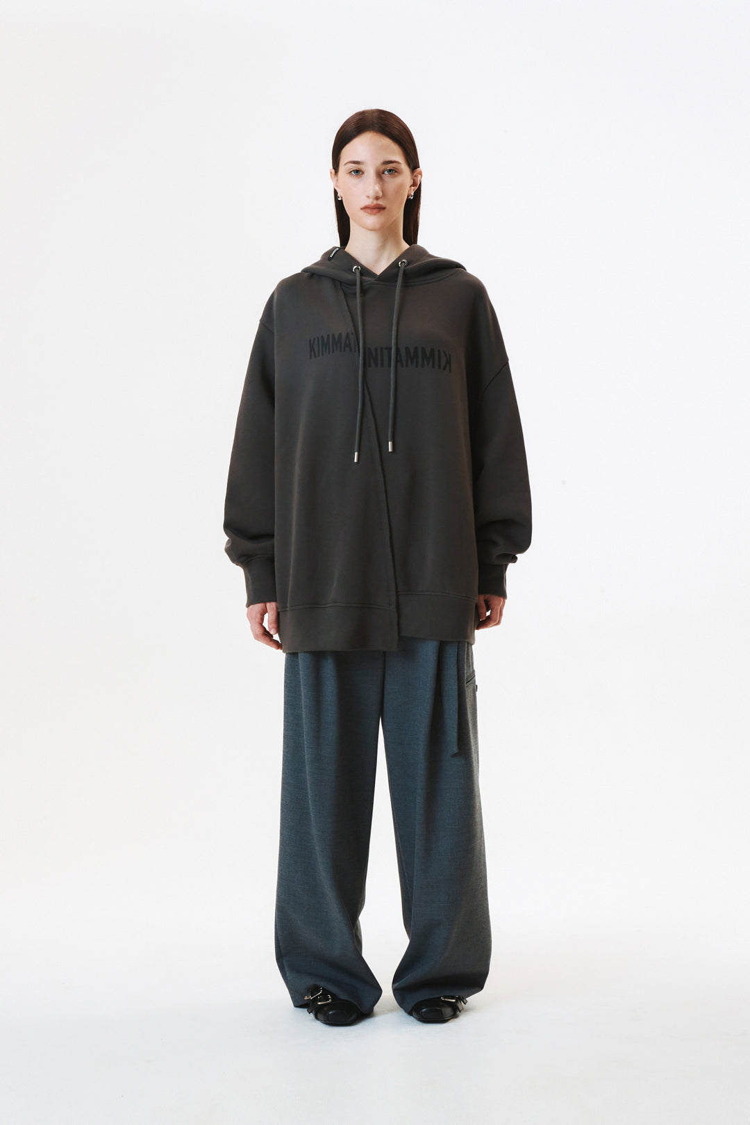 KIMMATIN Diagonal Zipper Belted Pants — Gray