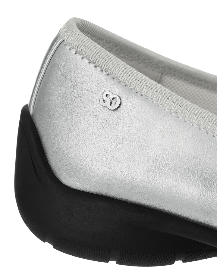 Stand Oil Strap Ballet Mary Jane — Silver