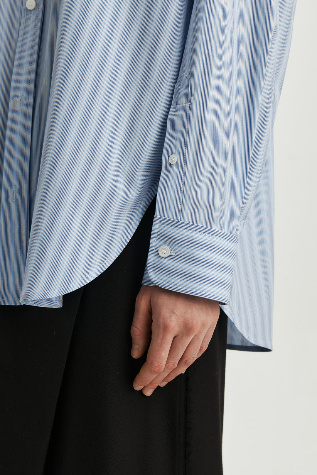 KIMMATIN Two Way Silhouette Shirt — Blue