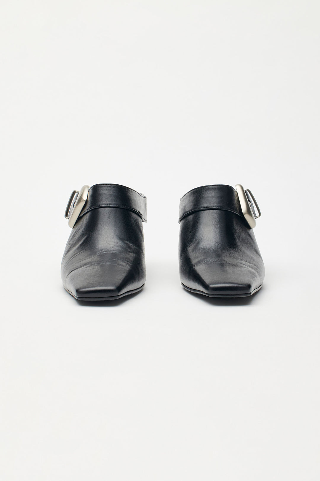 KIMMATIN Bold Buckle Leather Mule — Black