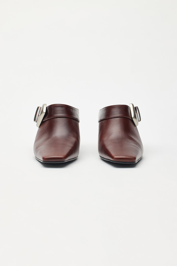 KIMMATIN Bold Buckle Leather Mule — Brown