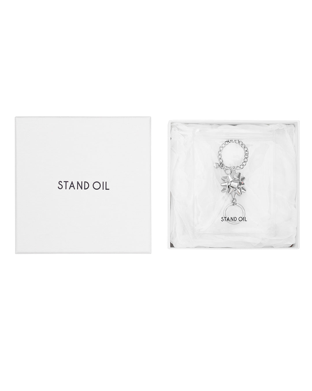 Stand Oil Rosette Keyring — Cubic Charm — Silver