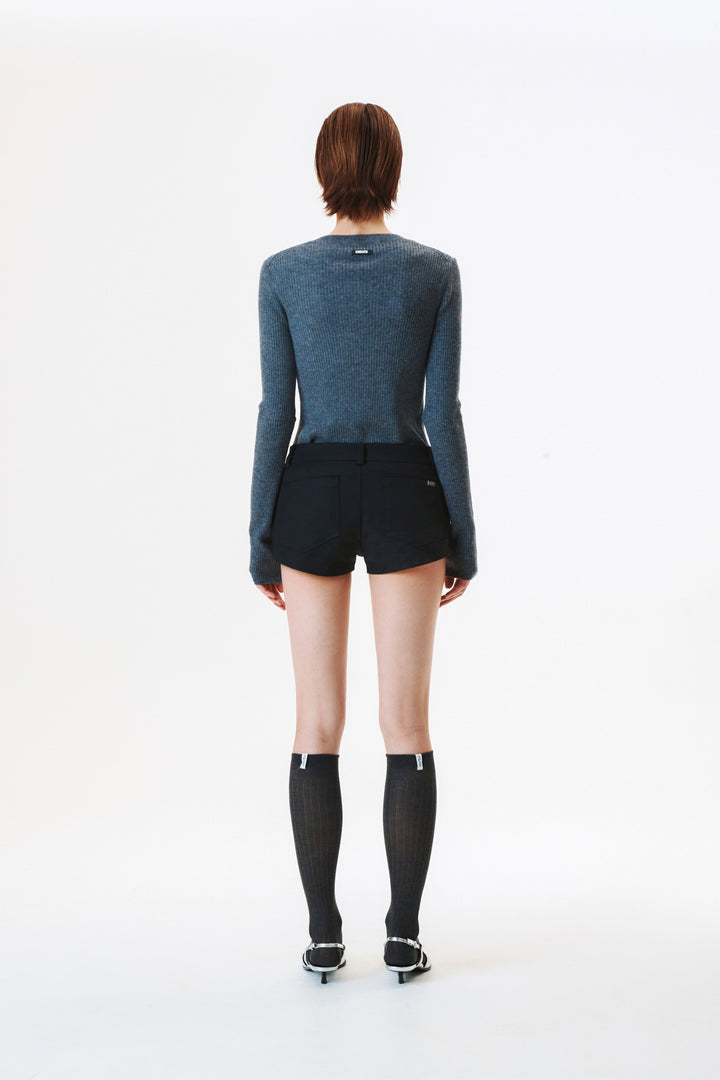 KIMMATIN Slit Point Slim Knit Top — Gray