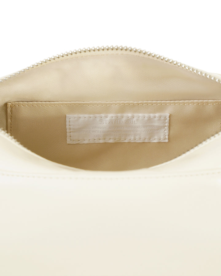 Stand Oil Chunky Bag — Glossy Wrinkled Leather — Cream
